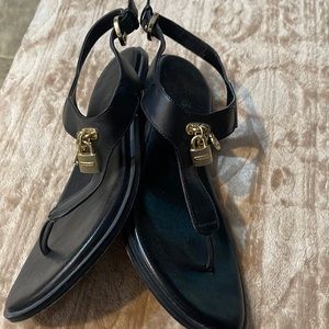 Women Michael Kors size 7 sandals